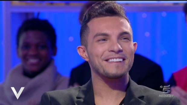 Marco Carta: A Verissimo “Non sono gay, sono free!”