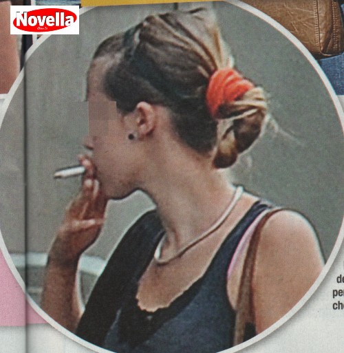Aurora Ramazzotti: Fuma sigarette 
