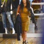Kim Kardashian tutta curve per lo shopping