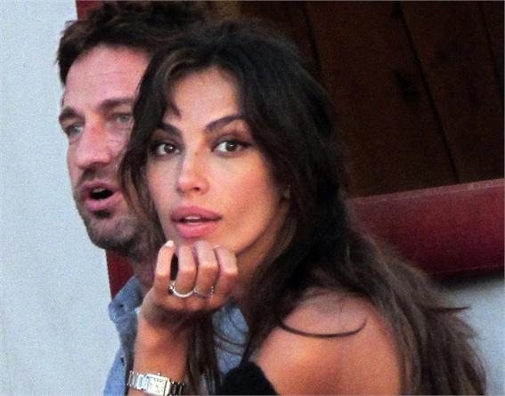 Madalina Ghenea e Gerard Butler si sono lasciati
