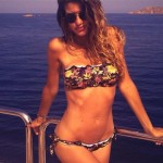 francesca fioretti in bikini estate 2013 in vacanza a Napoli foto2