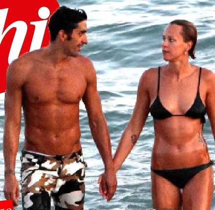 Federica Pellegrini e Filippo Magnini al mare, a Jesolo riscoppia l’amore