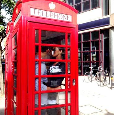 Belen Rodriguez viaggio a Londra foto