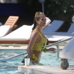 jennifer nicole lee hot bikini 2013 in piscina foto1