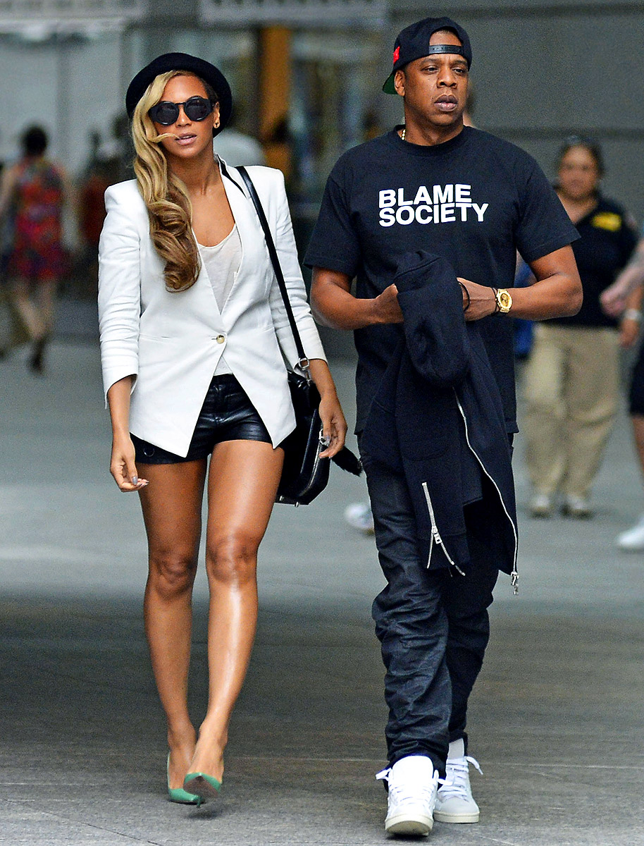 Beyoncé e Jay Z hanno speso 6mila dollari in un sexy shop Beyoncè e Jay Z acquisti hot