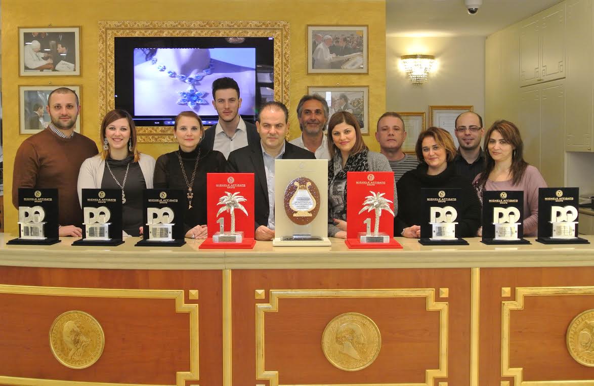 Sanremo 2014: L’orafo Michele Affidato firma i premi di Baudo e Cinquetti Festival di Sanremo 2014 con i premi dell'orafo Michele Affidato
