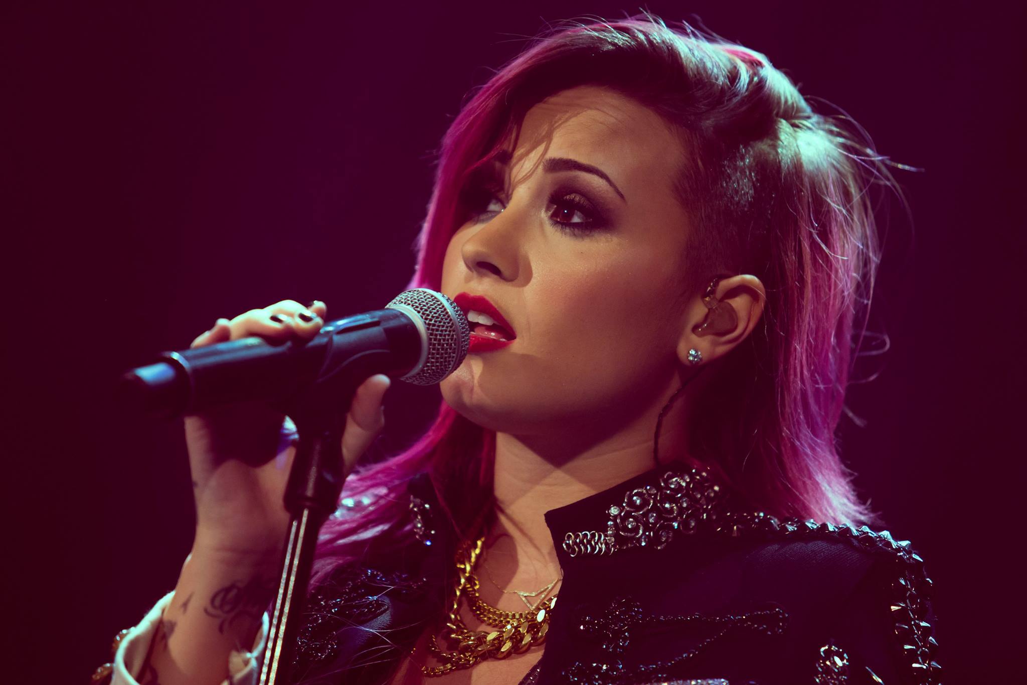 Demi Lovato: Le provocazioni di Lady Gaga non hanno a che fare con l’arte Demi Lovato critica Lady Gaga su Twitter