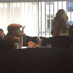 Leonardo Di Caprio paparazzato a pranzo nel ristorante Armani di New York