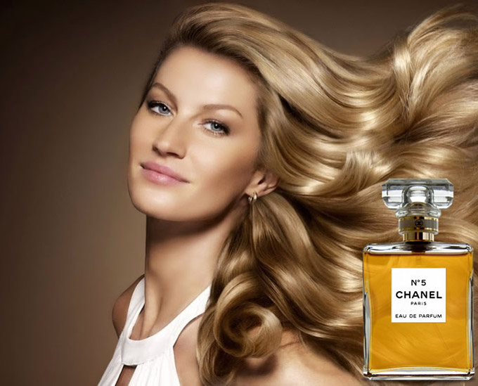 La super top model brasiliana Gisel Bundchen testimonial Chanel n.5 
