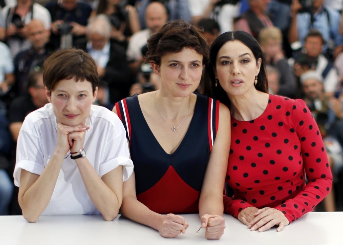 Monica Bellucci incantevole a Cannes photocall Le meraviglie film