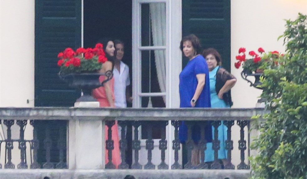 George Clooney ospita la famiglia di Amal  nella sua casa di Como 