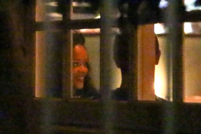 Rihanna paparazzata con Chris Martin in California