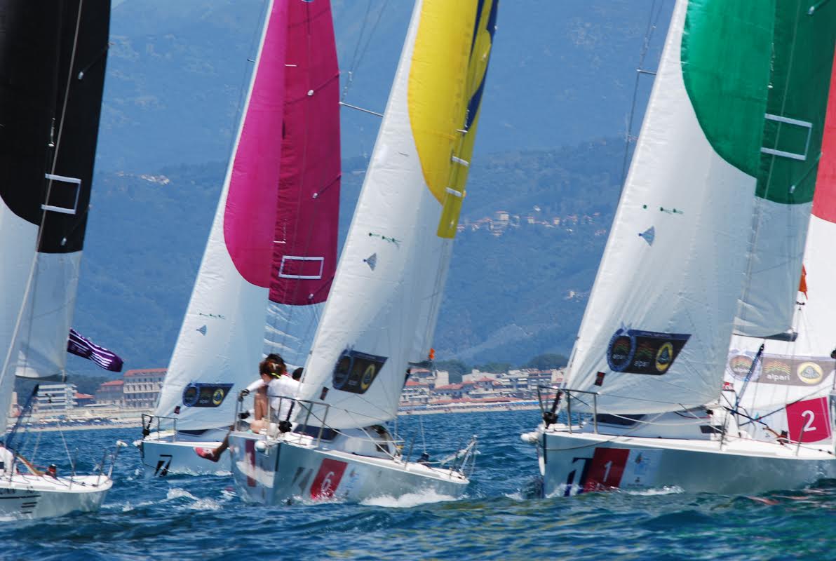 Classifica e premiazione regata J80 a Viareggio