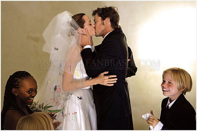 Angelina Jolie e Brad Pitt si sono sposati: le foto