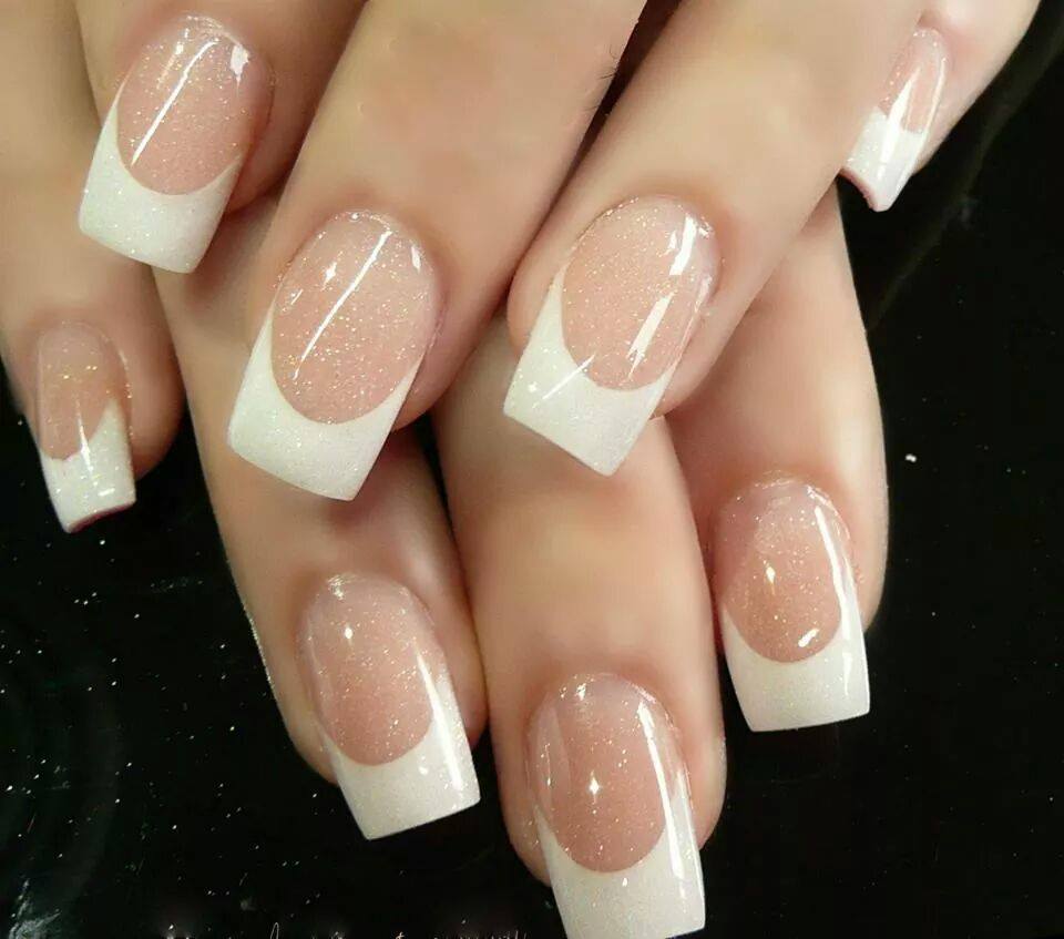 Nails Beauty: Come prendersi cura delle unghie e delle mani 