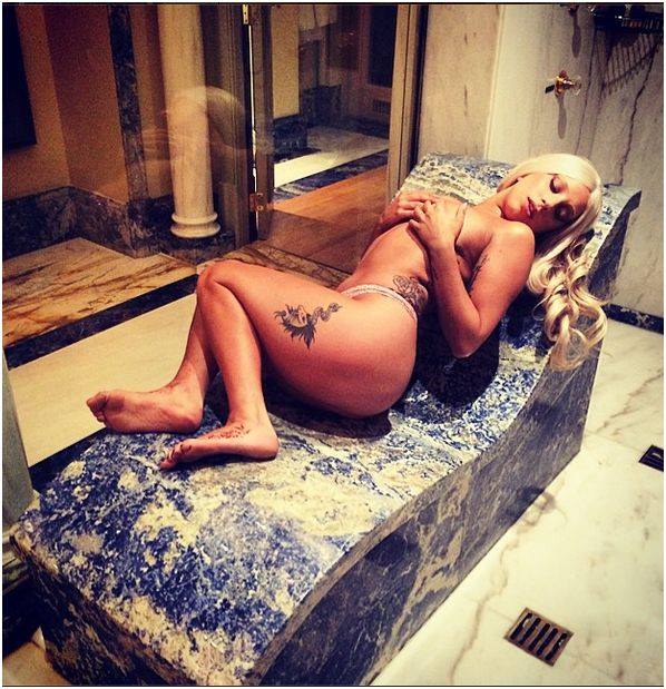 Lady Gaga nuda sui social