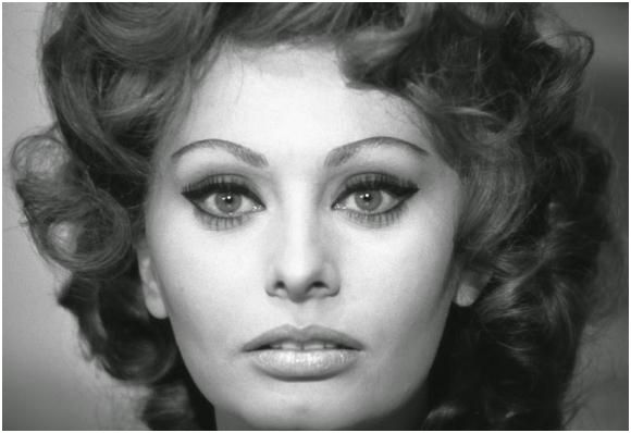 Per gli 80 anni di Sophia Loren mostra fotografica alla Milano Fashion Week 2014 