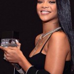 Rihanna vola ad Atlanta per presentare il profumo maschile Rouge Fragrance