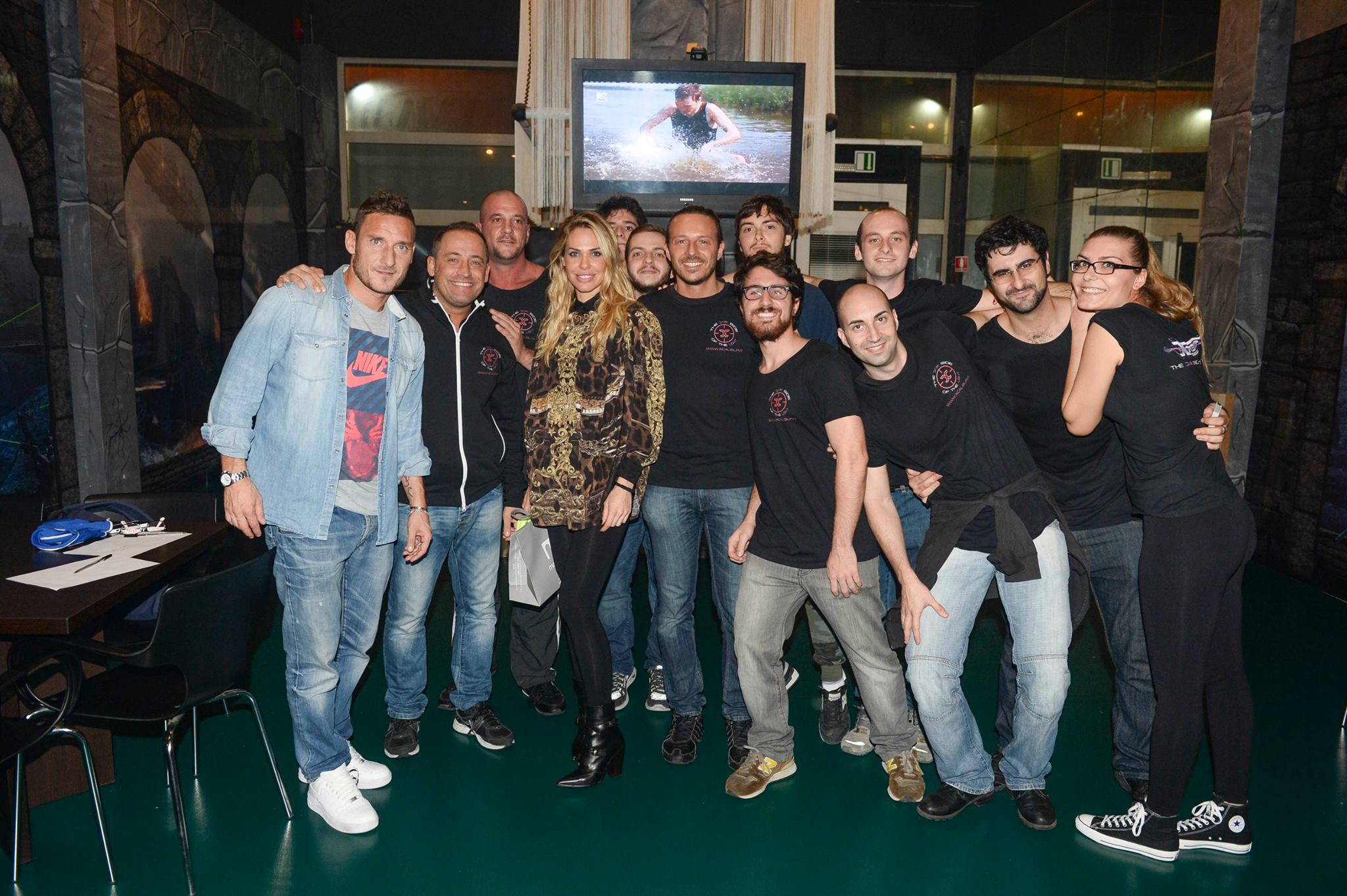 Ilary Blasi e Francesco Totti all’Xcalibur di Roma per il compleanno del figlio Cristian