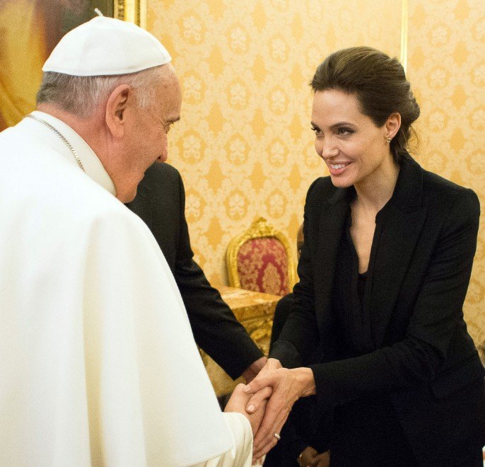 Angelina Jolie a Roma, in Vaticano da Papa Francesco