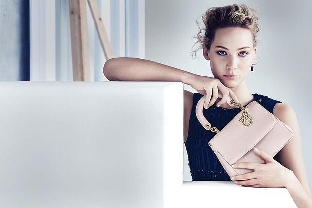 Jennifer Lawrence conferma la sua collaborazione con il marchio Dior