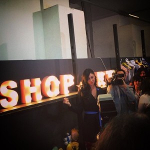Milano Fashion Week 2015, Belen Rodriguez allo stand Shop Art