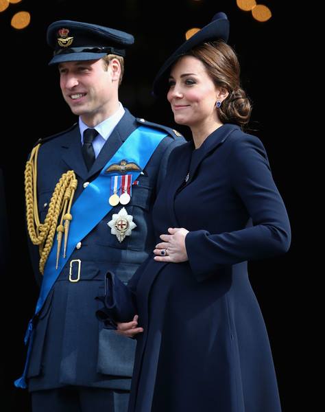 Kate Middleton gravidanza news, presunto ricovero per dolori allo stomaco