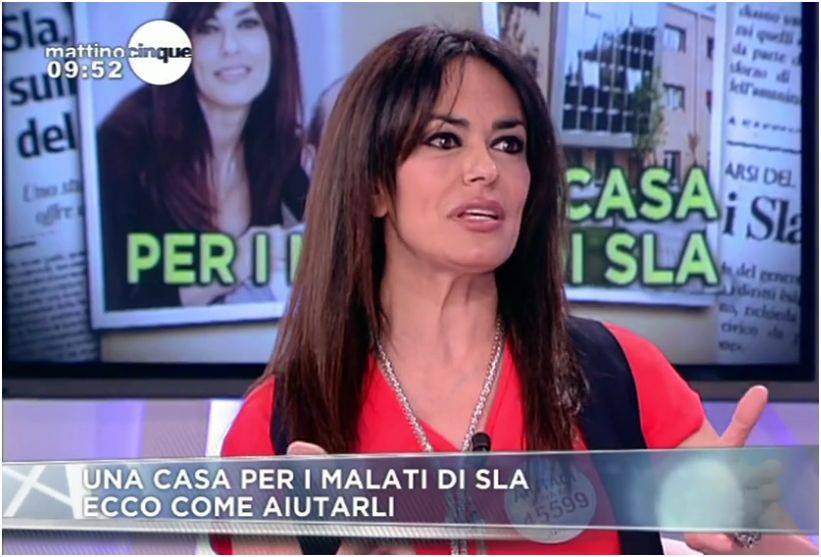 Maria Grazia Cucinotta ospite a Mattino 5 per sostenere il Progetto SLAncio