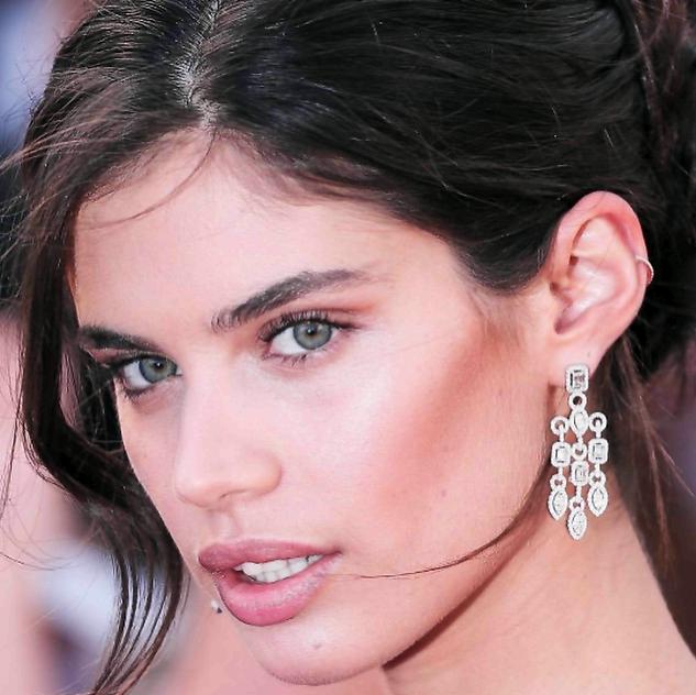 Harry Styles e la passione per gli angeli di Victoria’s Secret: Sara Sampaio è la sua nuova fiamma Sara Sampaio