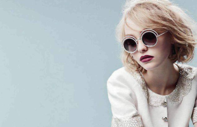 Lily Rose-Depp debutta nel mondo della moda; è il nuovo volto Chanel Lily-Rose Allen chanel