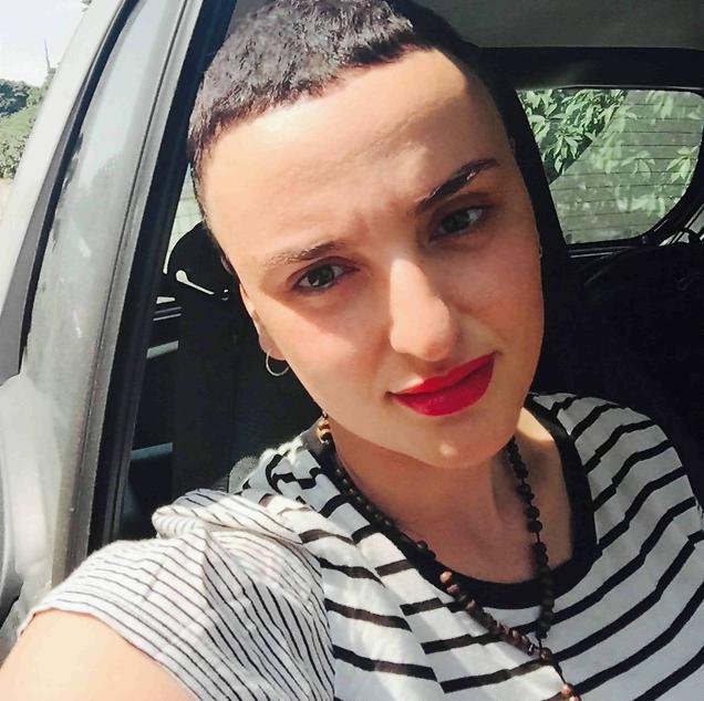 Un nuovo look per Arisa e la reazione dei fan