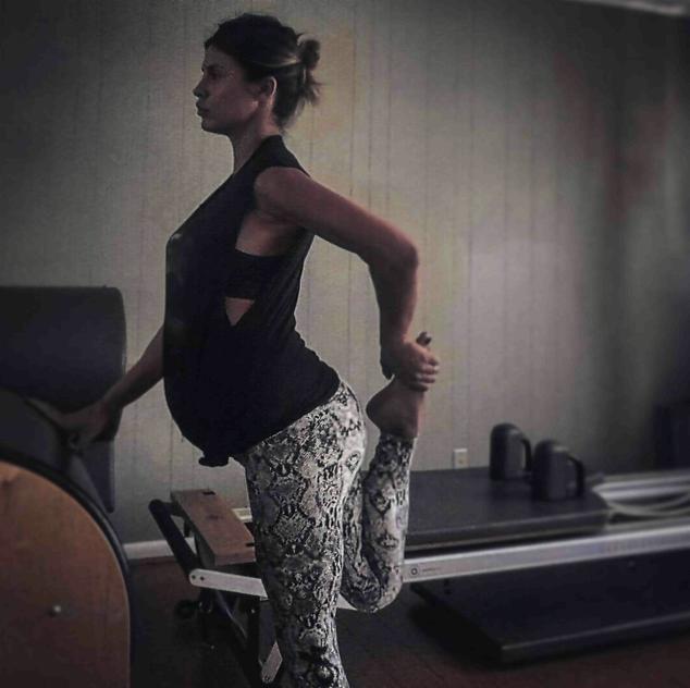 Elisabetta Canalis su instagram esercizi Pilates