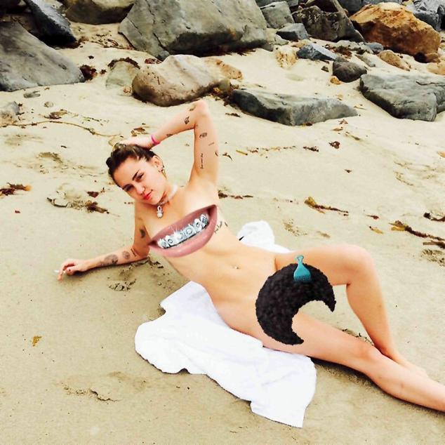Miley Cyrus nuda su Instagram
