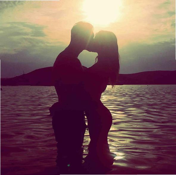 Belen Rodriguez e Stefano De Martino: l’amore regna in vacanza Cronaca Rosa Gente Vip Gossip News