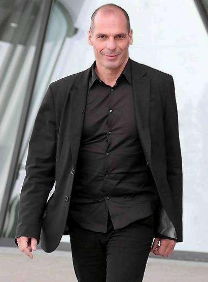 Grande Fratello 2015, Vip tra i concorrenti Grande Fratello 2015 Yanis Varoufakis