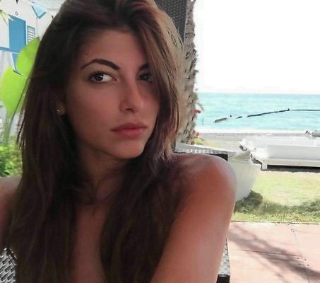 “Temptation Island”: Chiara Napoli ha trovato l’amore. Baci appassionati a Capri con Stefano Vigenzone Toniolo Temptation Island, Chiara Napoli