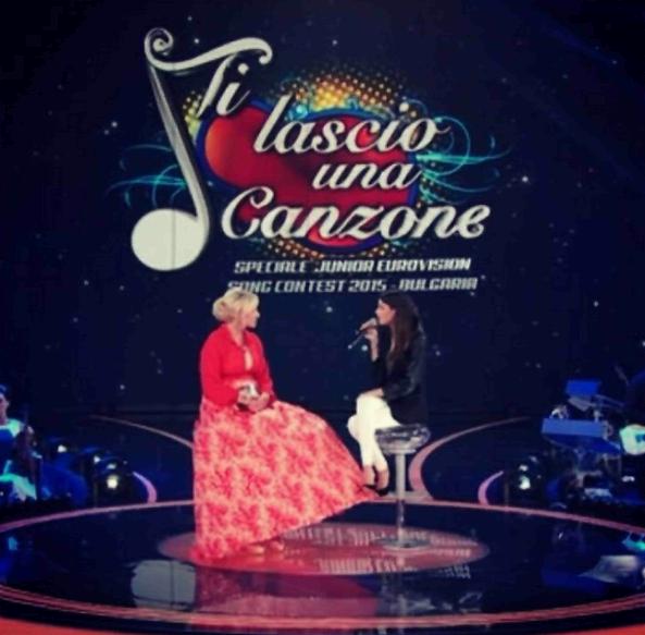 Martina Stoessel a Ti Lascio Una Canzone: “Grazie Italia, la nuova vita di Violetta al cinema nel 2016” Martina Stoessel, Violetta a Ti lascio una canzone 2015