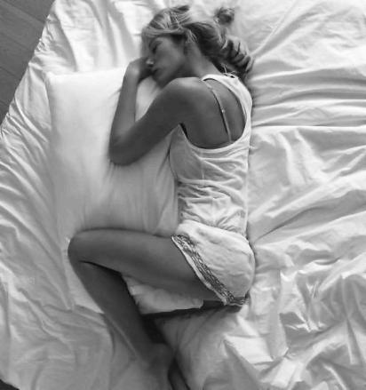 Scatto in intimo per Alessia Marcuzzi alessia marcuzzi