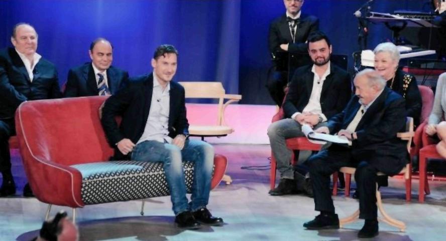 Maurizio Costanzo Show 2016 prima puntata: ospiti d’eccezione in arrivo Francesco Totti maurizio costanzo show