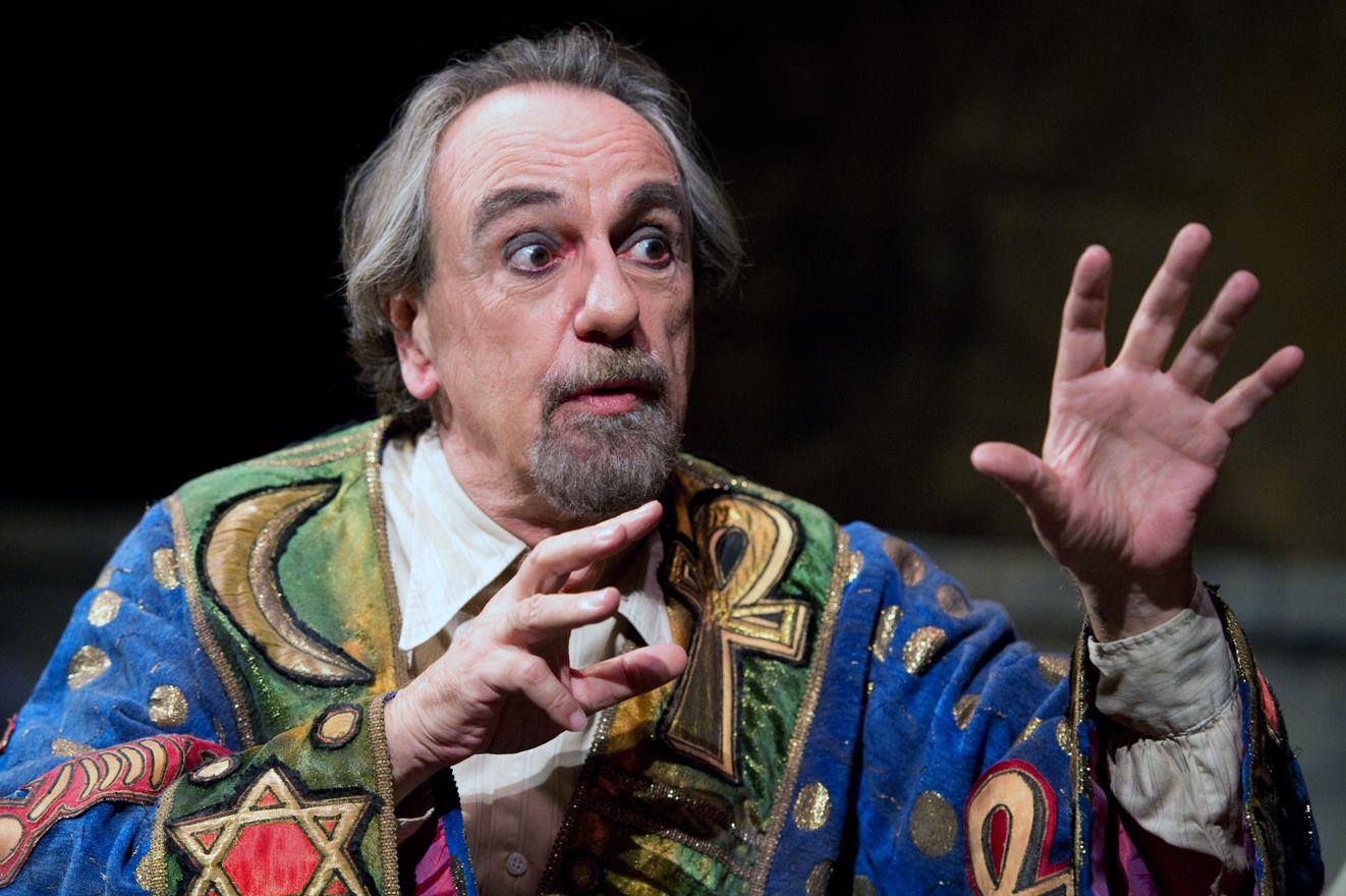 Lutto nel mondo del teatro: addio a Luca De Filippo Luca De Filippo è morto