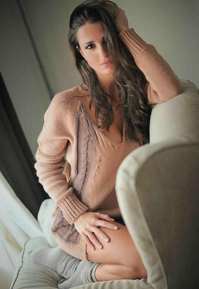 Cicogna in arrivo per Cristina De Pin, la conduttrice di “Tacco 12… si nasce”! Cristina De Pin aspetta un bambino da Riccardo Montolivo