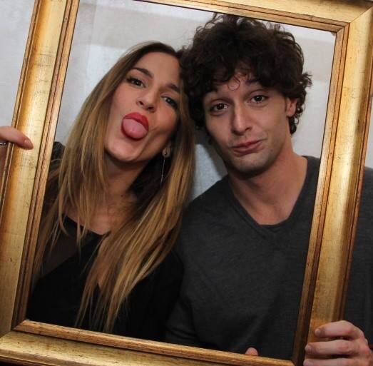 Anche a Natale resistono gli amori sbocciati nella casa del Grande Fratello 14 Barbara e Manfredi del Grande Fratello 14 salutano i fan