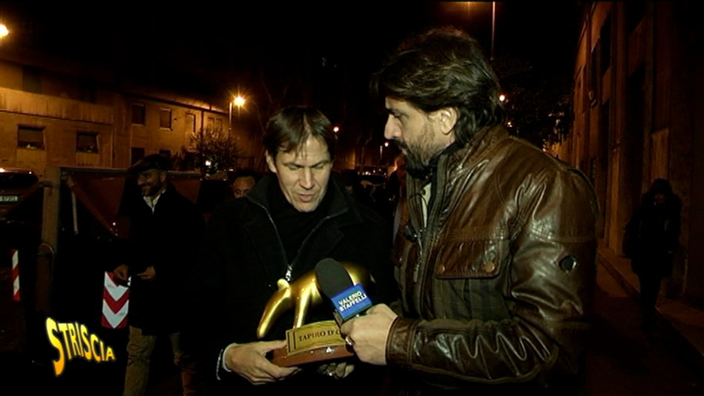 Striscia la Notizia, Tapiro d’oro a Rudi Garcia, perché? Tapiro d'oro a Rudi Garcia