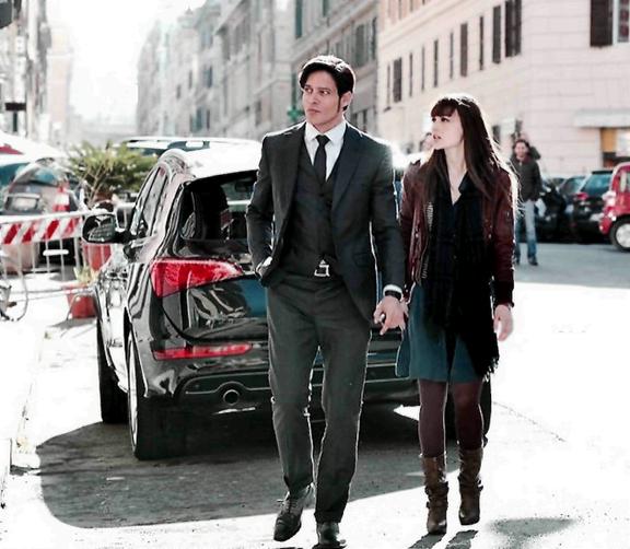 Gossip news Adua Del Vesco: il gossip sul matrimonio con Gabriel Garko Gabriel Garko sul set del film Non è stato mio figlio scena