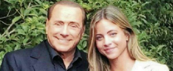 Berlusconi Pascale crisi, spunta Lavinia Palombini: chi è? Berlusconi Pascale crisi, spunta Lavinia Palombini: chi è?