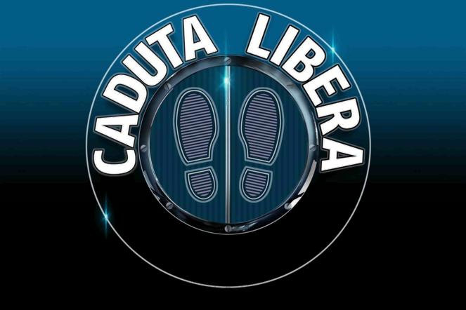 “Caduta libera”: Gerry Scotti omaggia Mike Bongiorno con una celebre domanda caduta libera