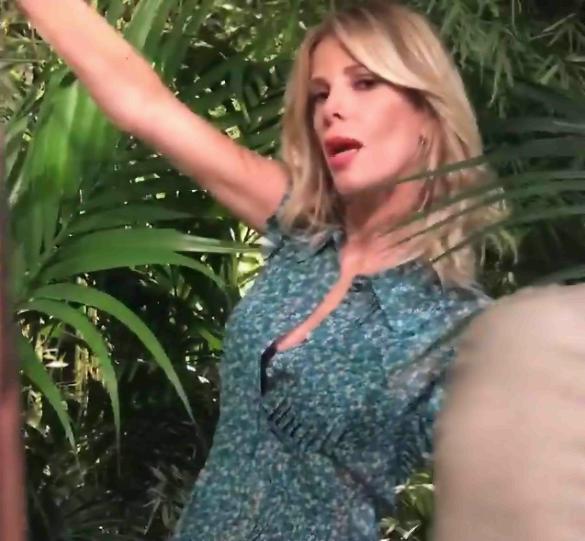 Alfonso Signorini: i videomessaggi dell’Isola dei Famosi 2016 Alessia Marcuzzi, GOSSIP,