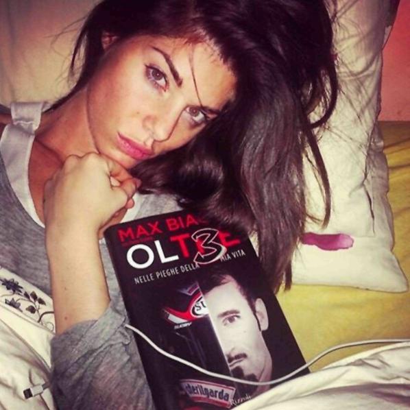 Bianca Atzei, ama alla follia lo stilista Antonio Marras: “Mi ha aiutato tanto”