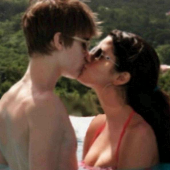 Justin Bieber e Selena Gomez, bacio,gossip