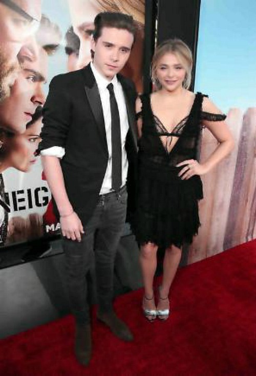 Il figlio di David Beckham, Brooklyn debutta sul red carpet con Chloe Grace Moretz Brooklyn Beckham gossip